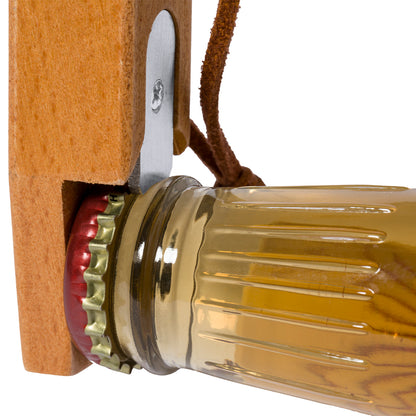 Abridor de garrafas com cordão em tom natural e aba metálica