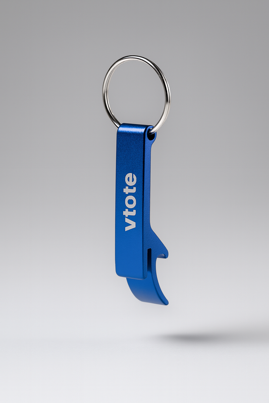 Porta-chaves abridor de garrafas em alumínio azul com gravação "vtote", ideal para brindes personalizados e gravação laser.