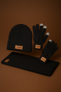 Conjunto de inverno com gorro, cachecol e luvas táteis em acrílico macio. Personalizável com gravação a laser. Presente elegante e funcional da Vtote.